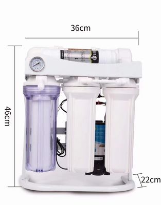 Purificador de agua con sistema de ósmosis inversa de membrana para el tratamiento de aguas domésticas